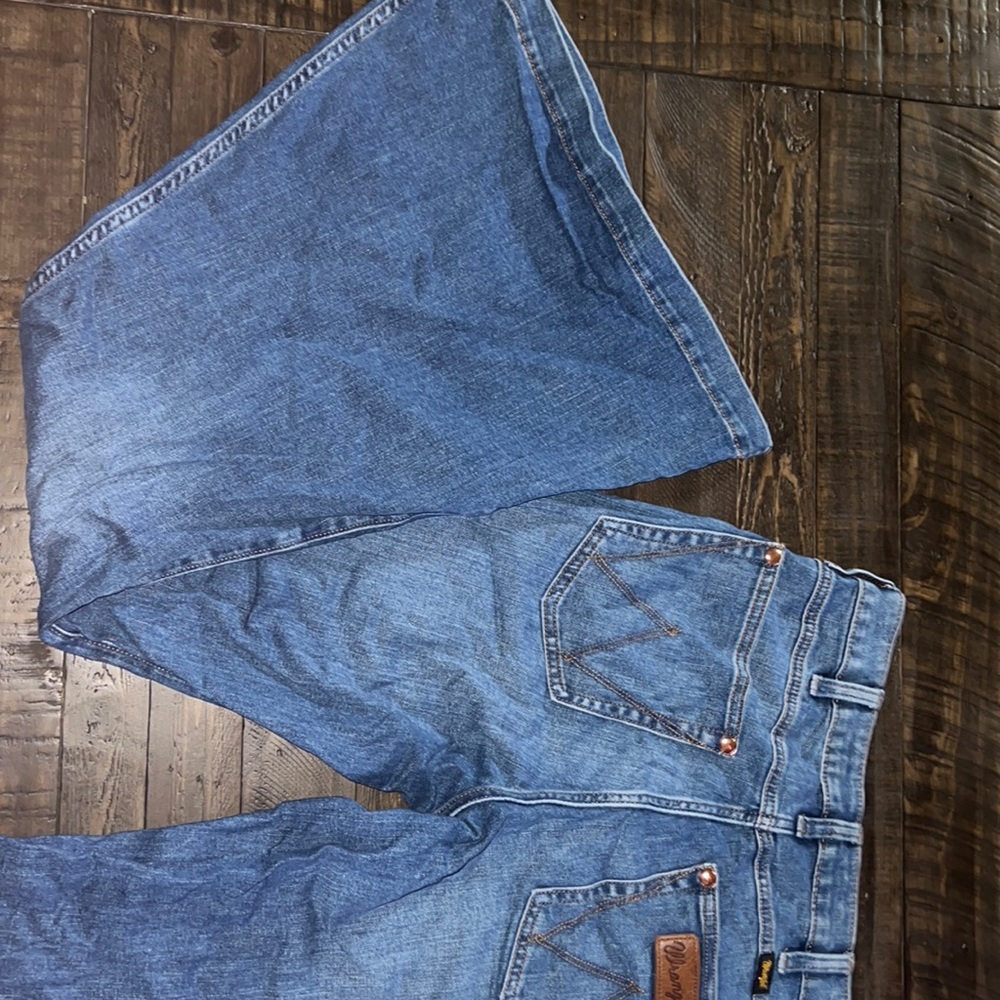 Wrangler retro flare